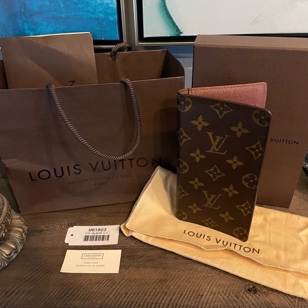 Authentic Louis Vuitton Porte Valeaurs Wallet